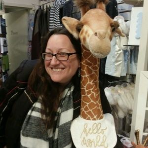 Meet your Posher, Rachel